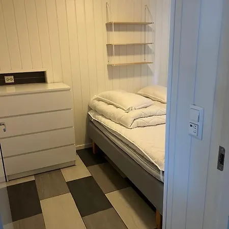 With Two Bedrooms Apartment Tomasjorda