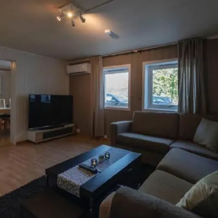 Apartment With Two Bedrooms Tomasjorda